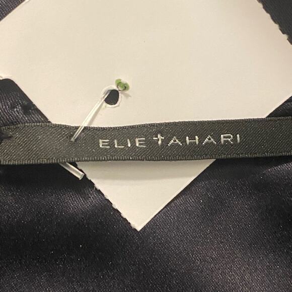 Elie Tahari Geometric Print Halter short Dress in Blue, Gray, and Black | Size 6 - Picture 7 of 9